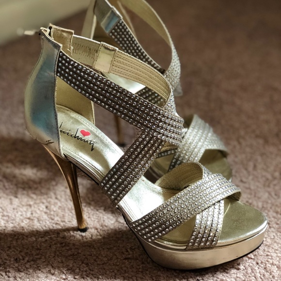 Sexy, zigzag rhinestones high heels - Picture 3 of 5